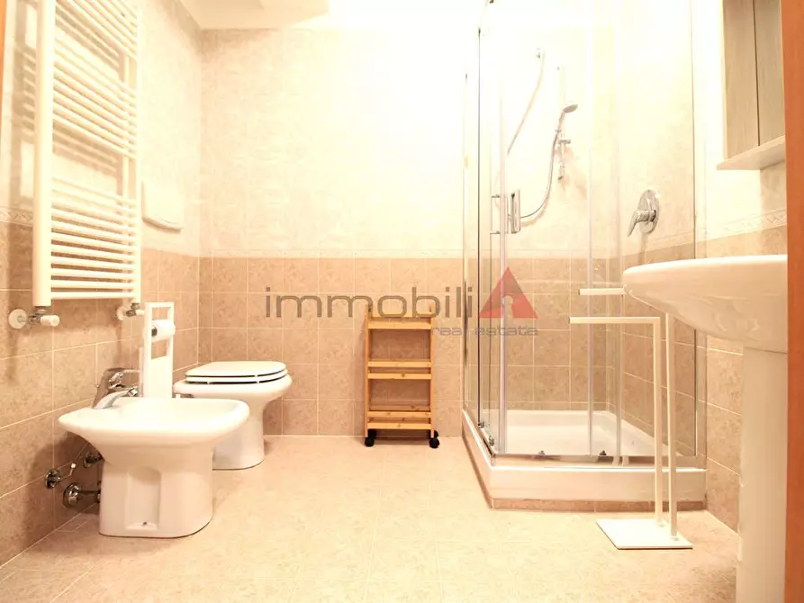 Immagine 3 di Appartamento in affitto  a Monza