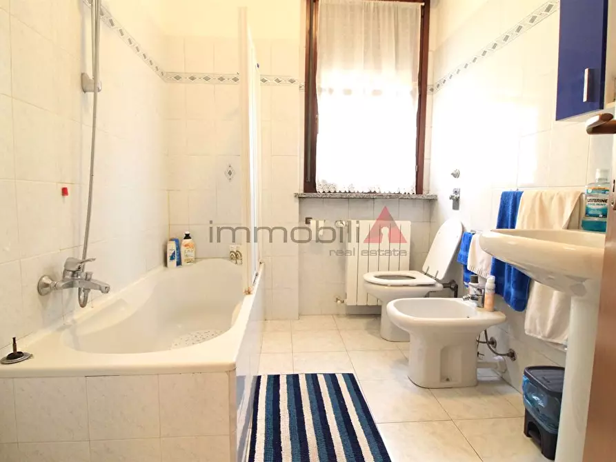 Immagine 2 di Appartamento in affitto  a Brugherio