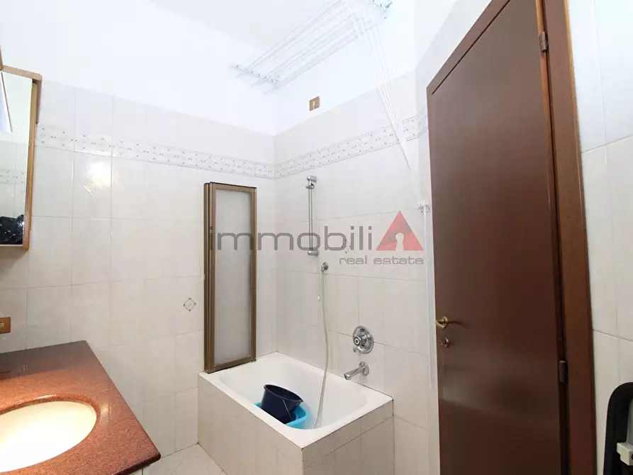 Immagine 5 di Appartamento in affitto  a Brugherio