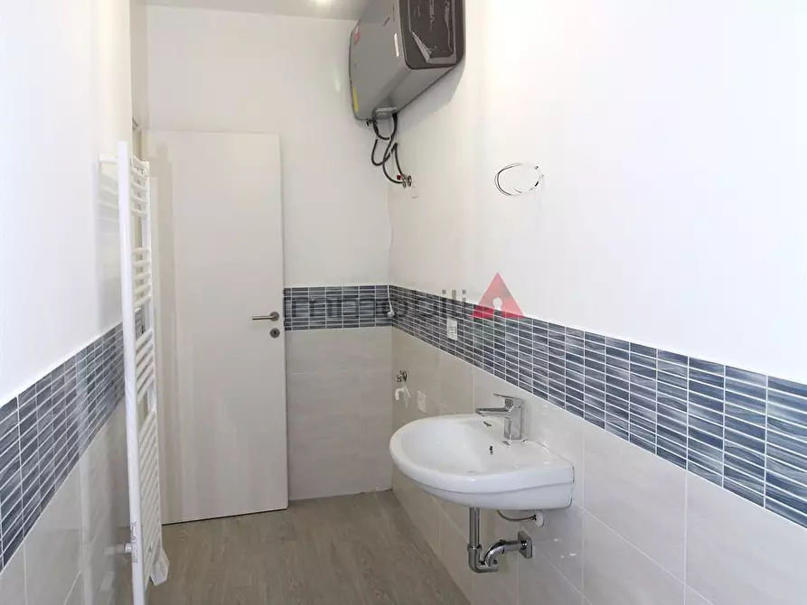 Immagine 9 di Appartamento in vendita  a Brugherio