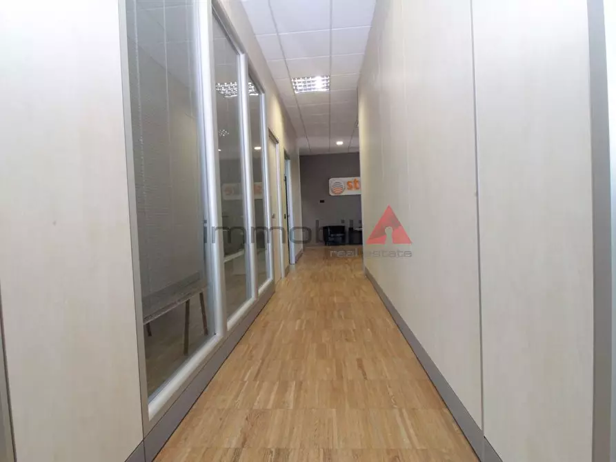 Immagine 7 di Ufficio in affitto  a Brugherio