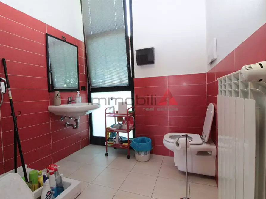 Immagine 5 di Ufficio in affitto  a Brugherio