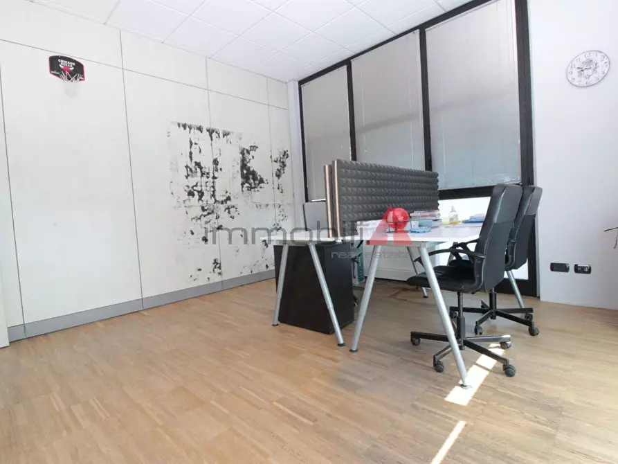 Immagine 1 di Ufficio in affitto  a Brugherio