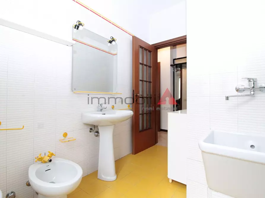 Immagine 9 di Appartamento in vendita  a Brugherio