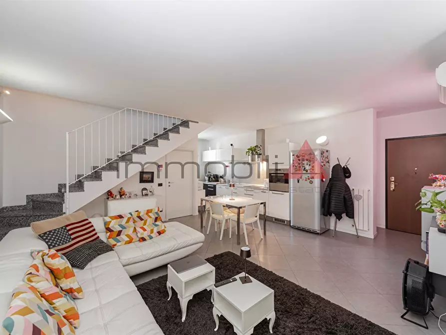 Immagine 2 di Appartamento in vendita  a Brugherio