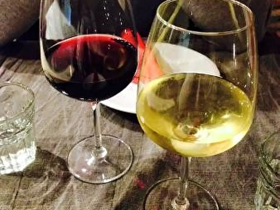 Immagine 7 di Tabaccheria in vendita  a Giussano