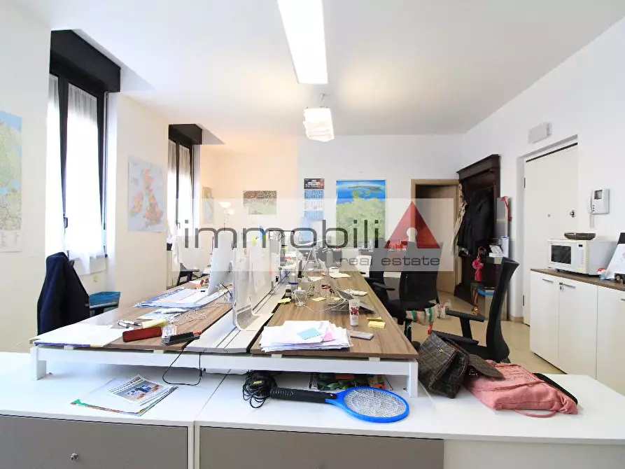 Immagine 2 di Ufficio in vendita  a Brugherio