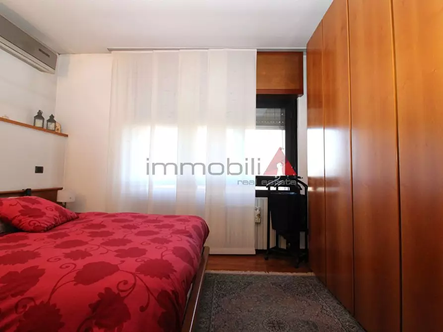 Immagine 8 di Appartamento in vendita  a Monza