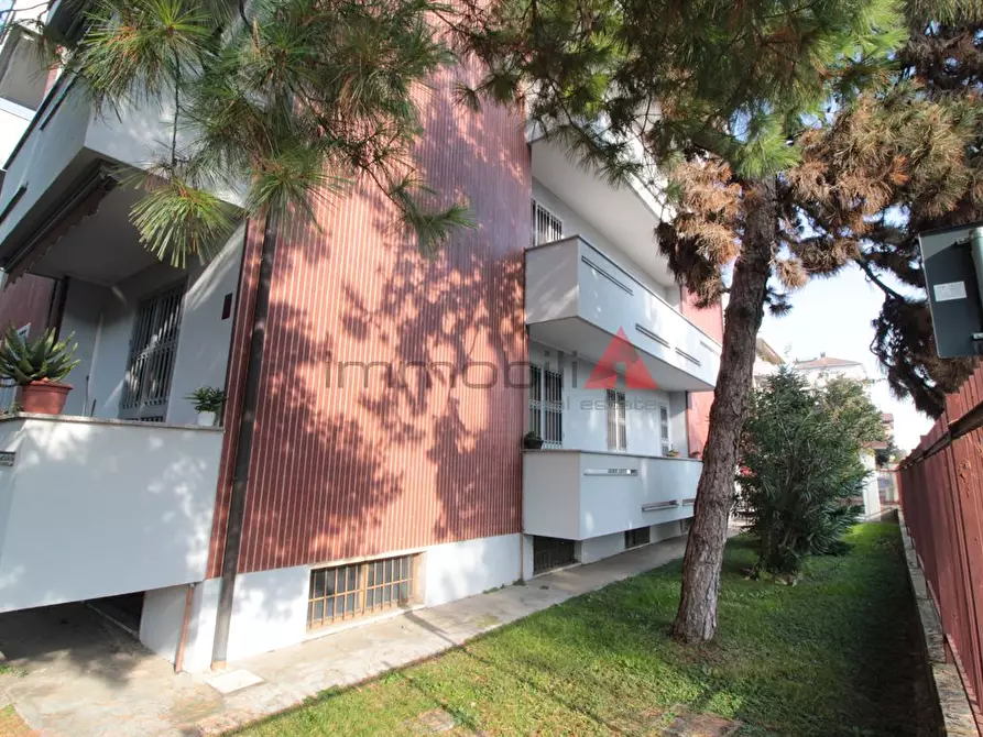 Immagine 3 di Laboratorio in vendita  a Cassina De' Pecchi