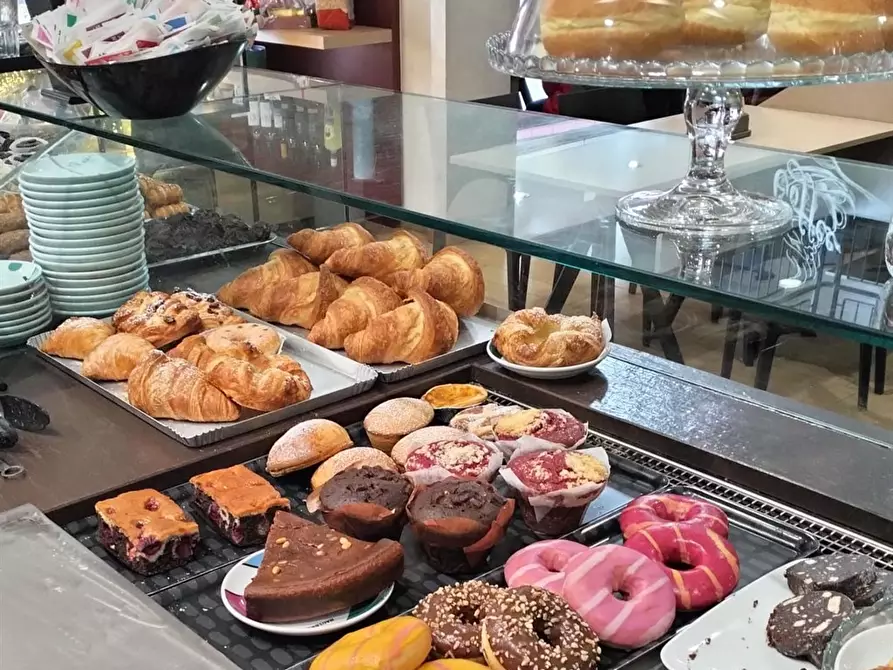 Immagine 2 di Tabaccheria in vendita  a Milano