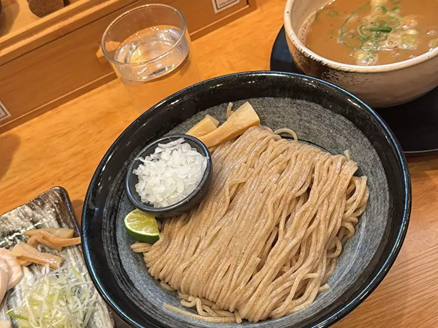 Immagine 4 di Tabaccheria in vendita  a Milano