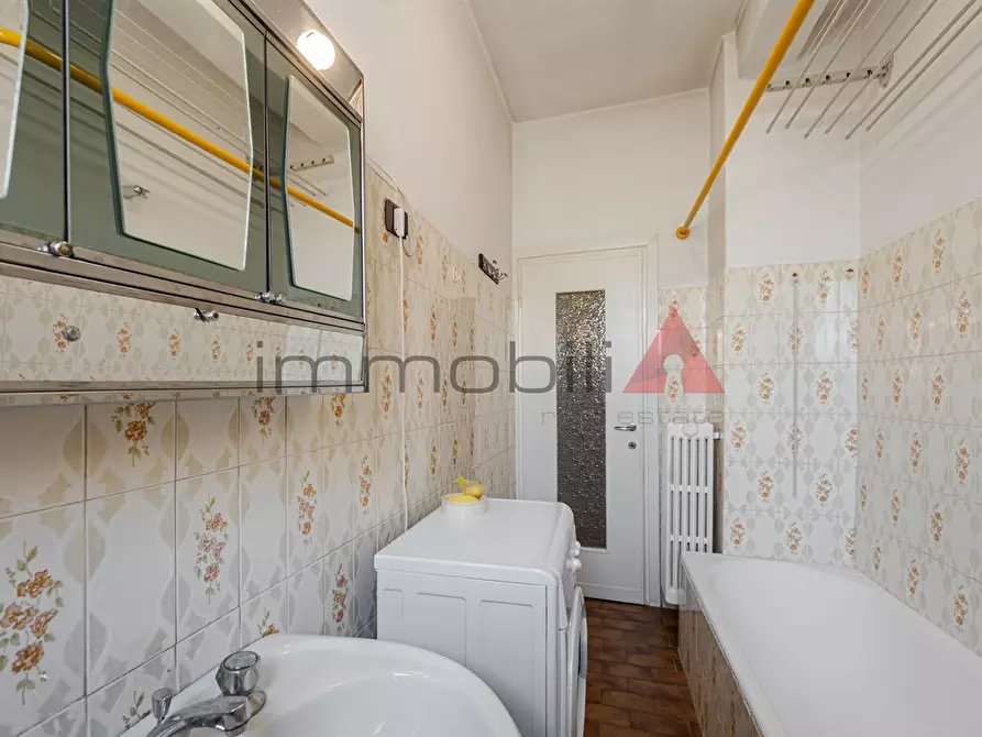 Immagine 9 di Appartamento in vendita  in via Manin a Brugherio