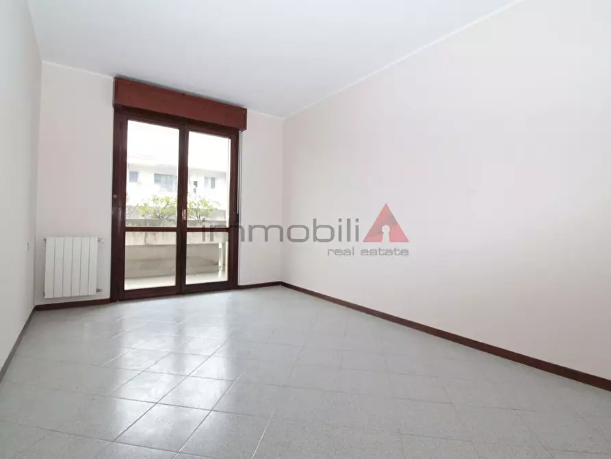 Immagine 5 di Appartamento in affitto  in via Monterosa a Carugate