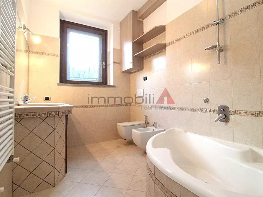 Immagine 8 di Appartamento in vendita  in via Gramsci 22 a Pioltello