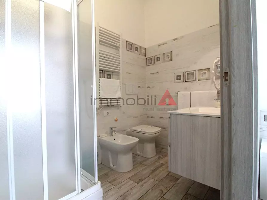 Immagine 3 di Bed & Breakfast in vendita  a Monza