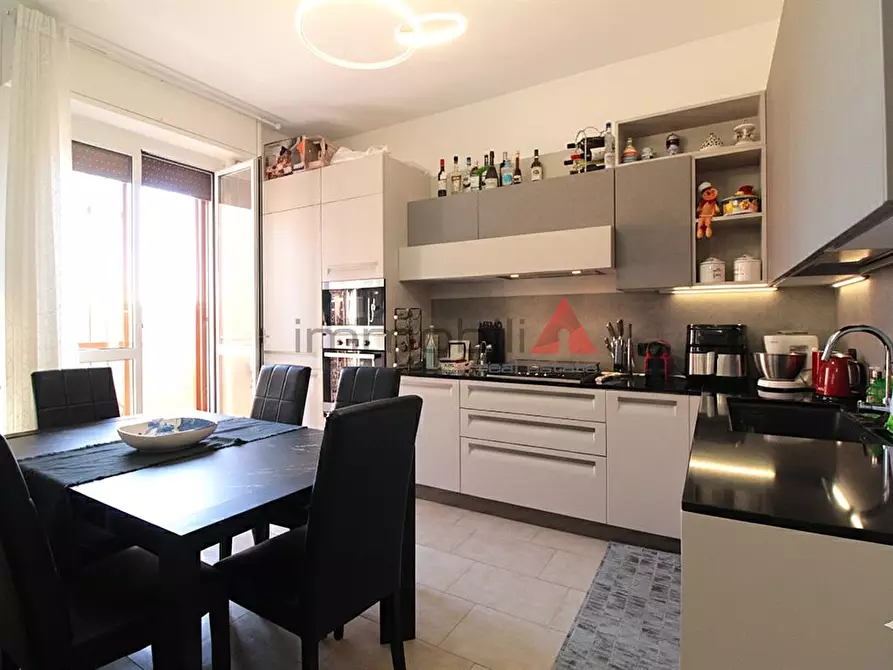 Immagine 1 di Appartamento in vendita  a Cologno Monzese