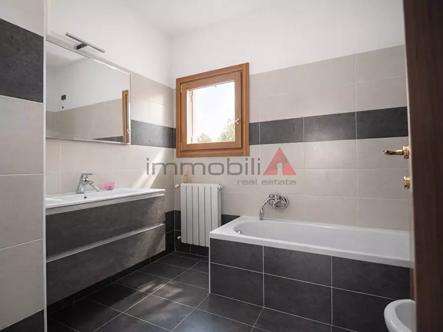 Immagine 3 di Appartamento in vendita  a Brugherio