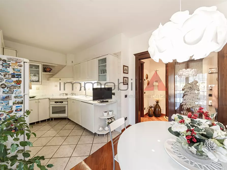 Immagine 4 di Attico in vendita  a Nova Milanese