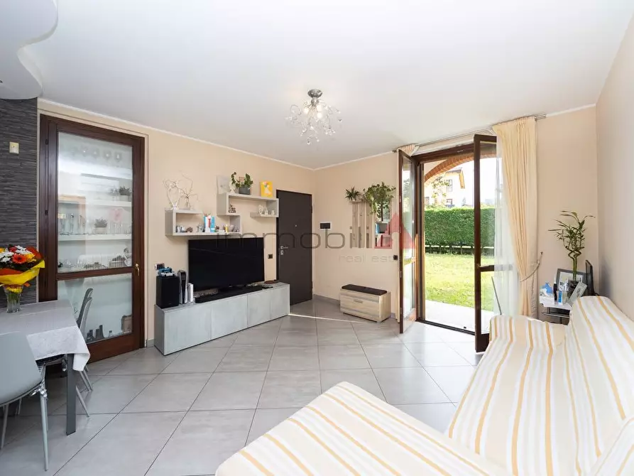 Immagine 9 di Appartamento in vendita  a Olgiate Molgora