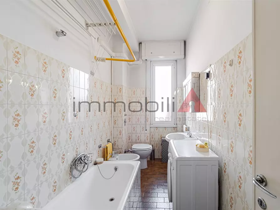 Immagine 7 di Appartamento in vendita  in via Manin a Brugherio