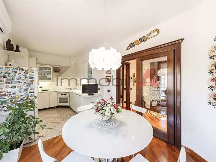 Immagine 2 di Attico in vendita  a Nova Milanese