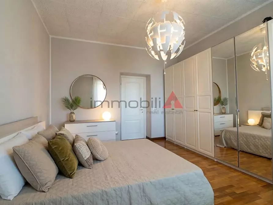 Immagine 9 di Appartamento in vendita  a Milano