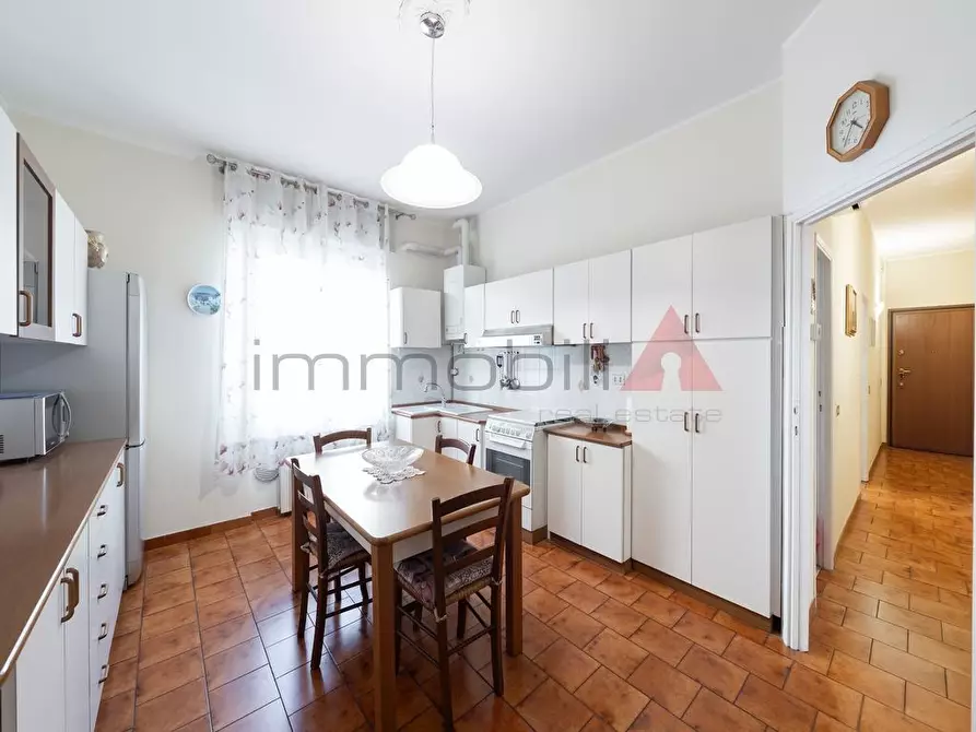 Immagine 1 di Appartamento in vendita  a Cernusco Sul Naviglio