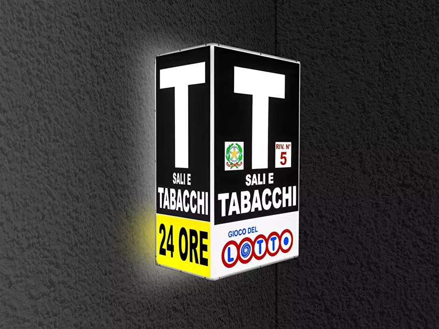 Immagine 5 di Tabaccheria in vendita  a Santa Maria Maggiore