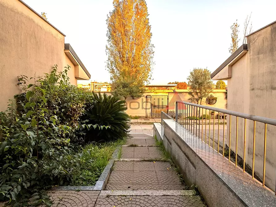 Immagine 1 di Villetta a schiera in vendita  a Carugate