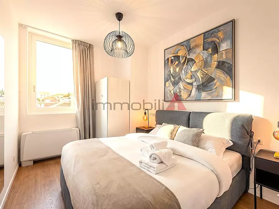 Immagine 2 di Appartamento in vendita  a Milano
