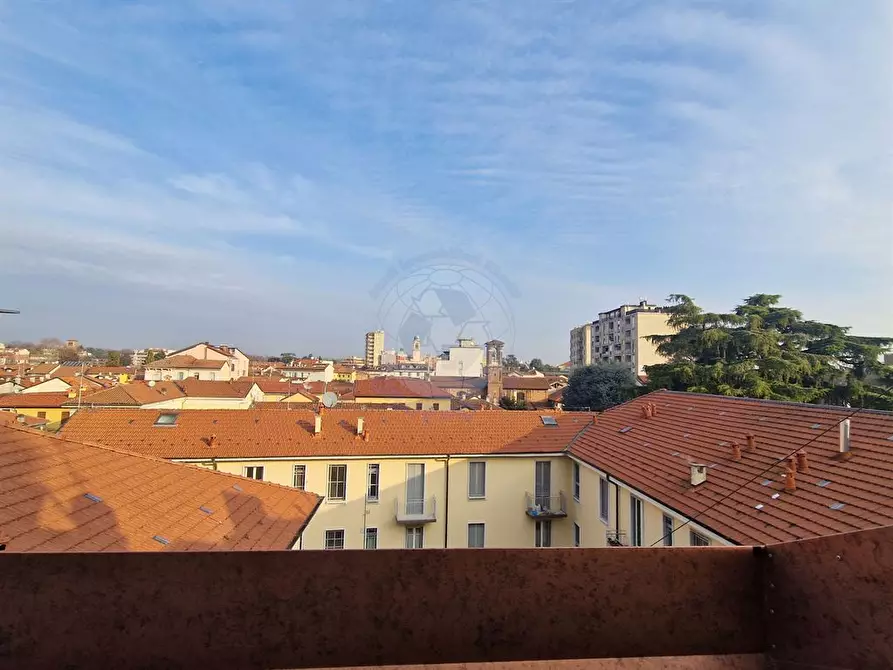 Immagine 1 di Mansarda in affitto  in Via Porta Lodi 5 a Monza