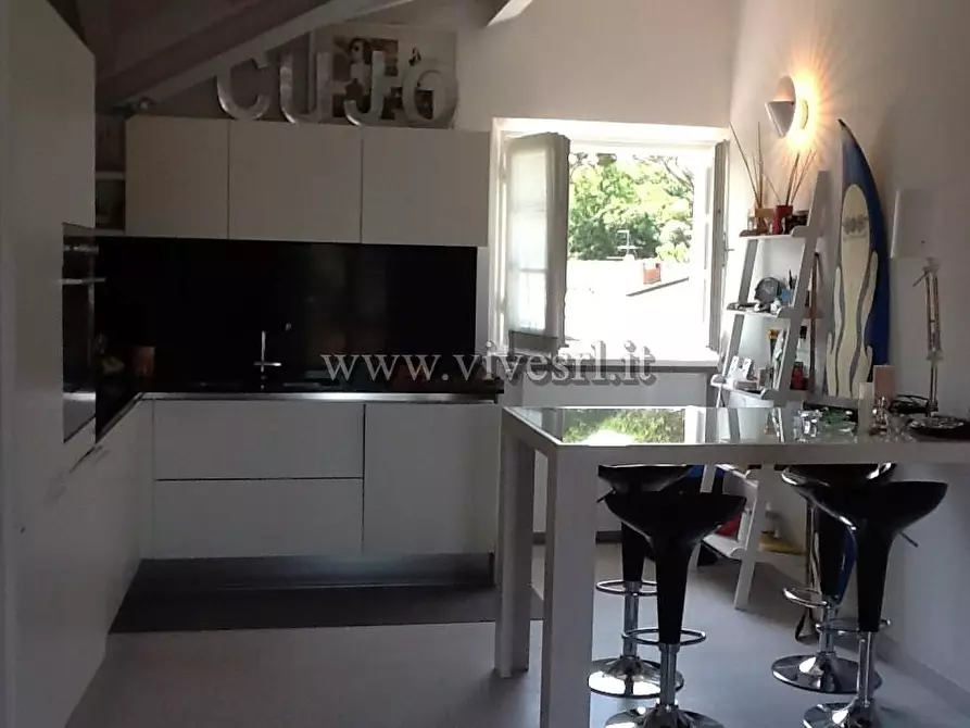 Immagine 9 di Villa in vendita  in Via Leonardo da Vinci a Pietrasanta