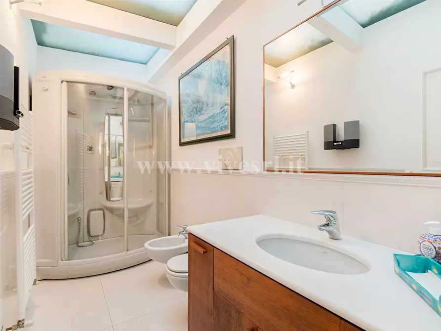 Immagine 4 di Appartamento in vendita  a Milano