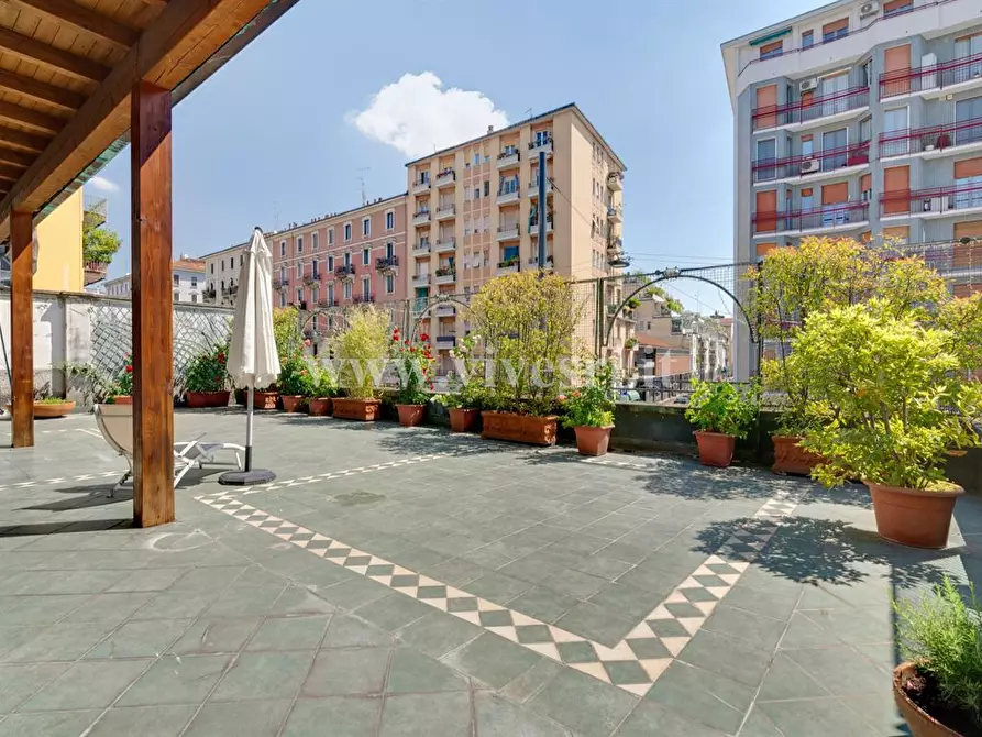 Immagine 9 di Palazzo in vendita  in Viale Monza a Milano