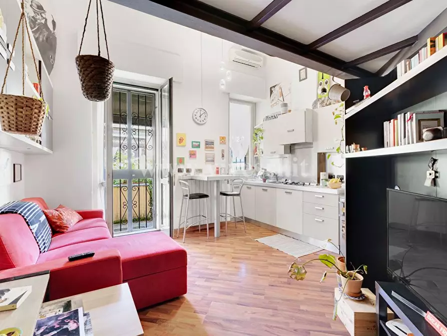 Immagine 9 di Palazzo in vendita  in Viale Monza a Milano