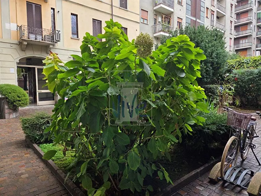 Immagine 6 di Appartamento in vendita  in Viale Cirene a Milano