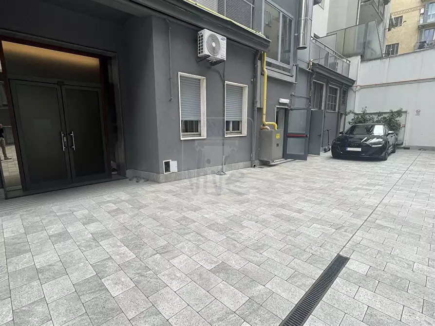 Immagine 3 di Negozio in affitto  in Corso di Porta Vittoria a Milano