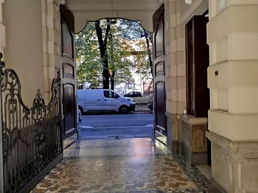 Immagine 7 di Appartamento in vendita  in Viale Cirene a Milano