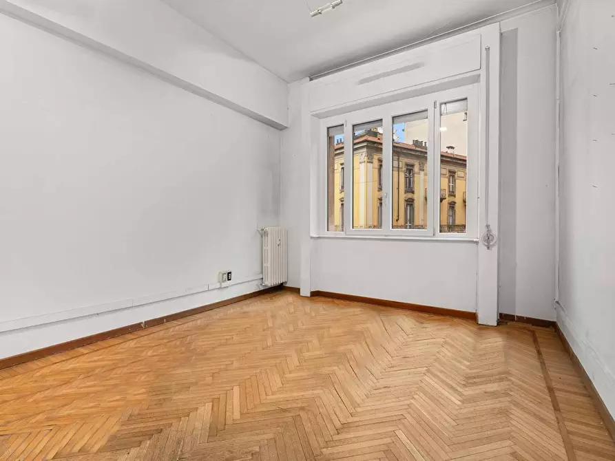 Immagine 3 di Appartamento in vendita  in Via Alfonso Lamarmora a Milano