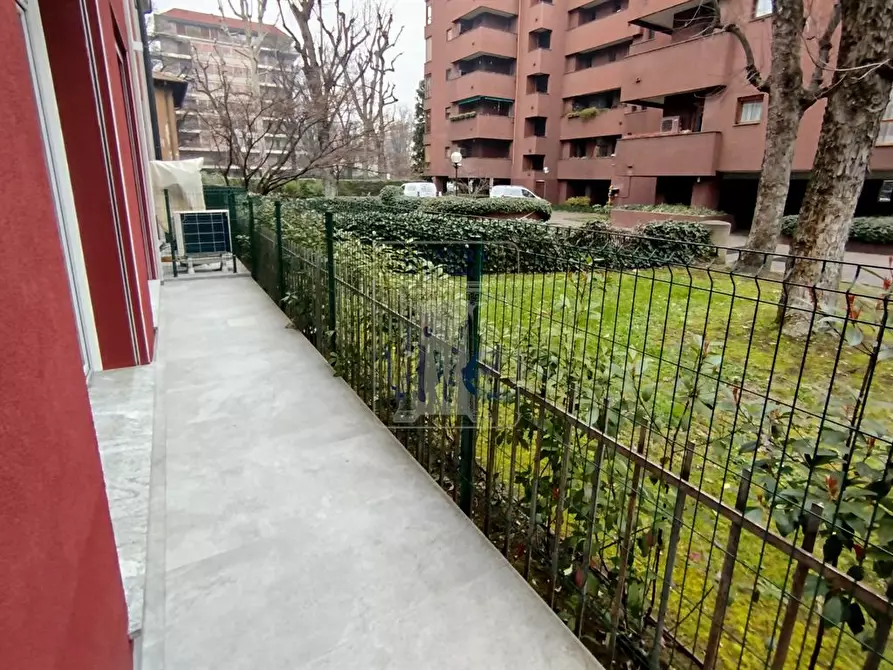 Immagine 5 di Appartamento in vendita  in Via Ferrini a Milano