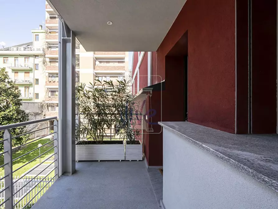 Immagine 3 di Appartamento in vendita  in Via Ferrini a Milano