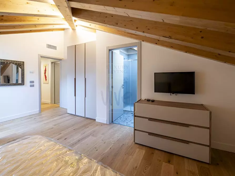 Immagine 3 di Appartamento in vendita  in Via Ferrini a Milano