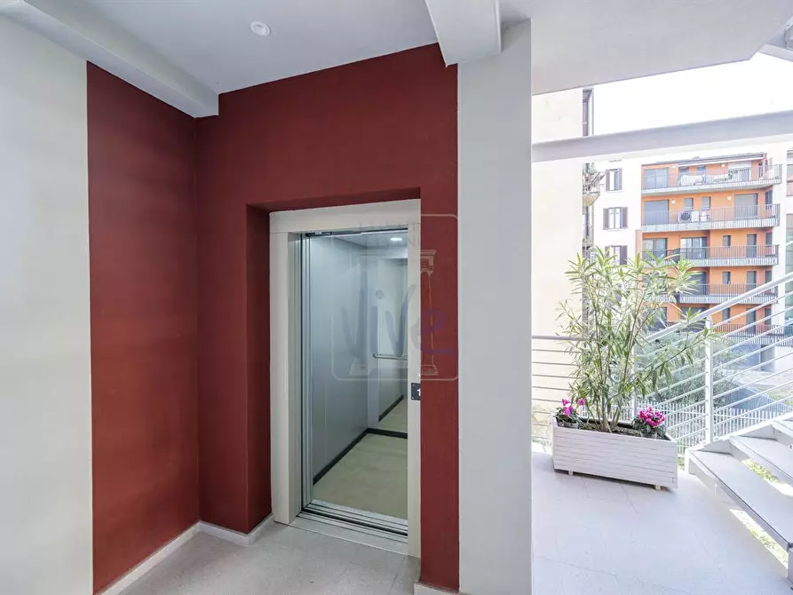 Immagine 7 di Appartamento in vendita  in Via Ferrini a Milano