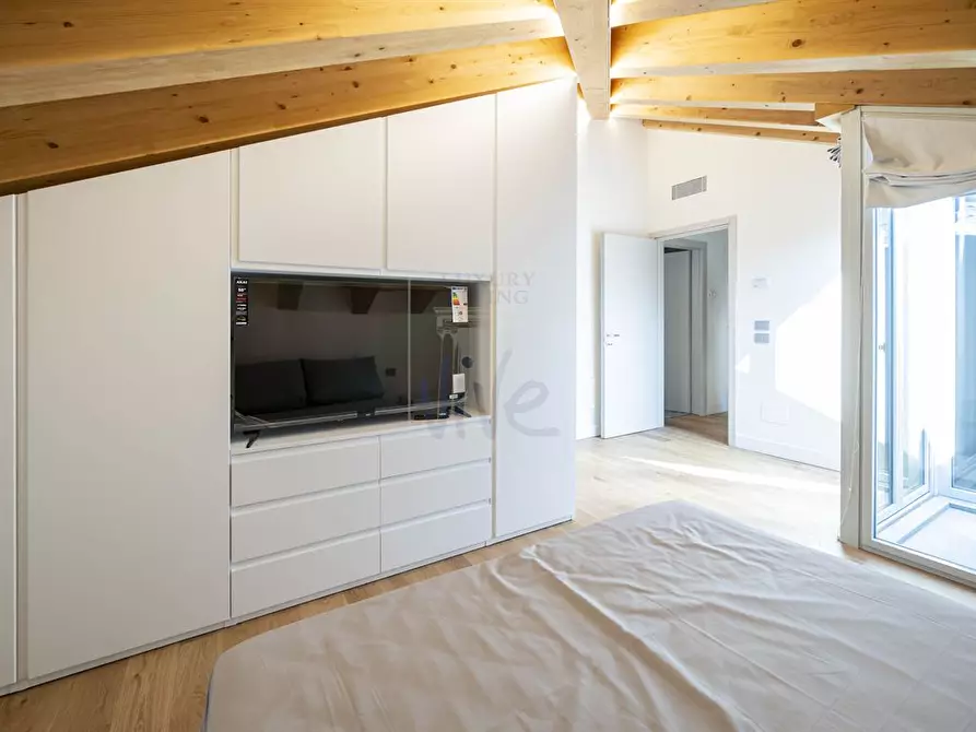 Immagine 4 di Appartamento in vendita  in Via Ferrini a Milano