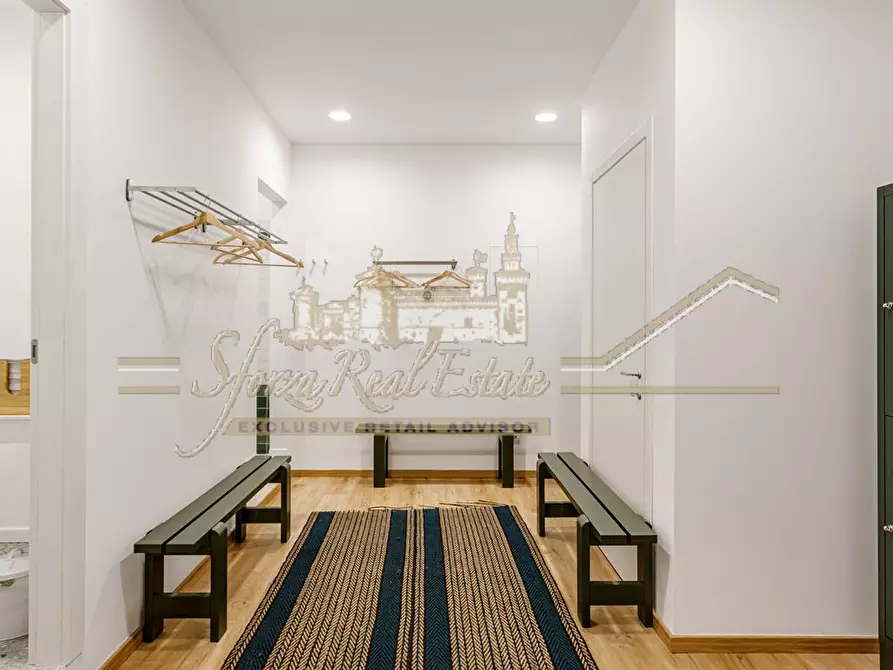 Immagine 9 di Locale commerciale in vendita  in Viale Monte Nero a Milano