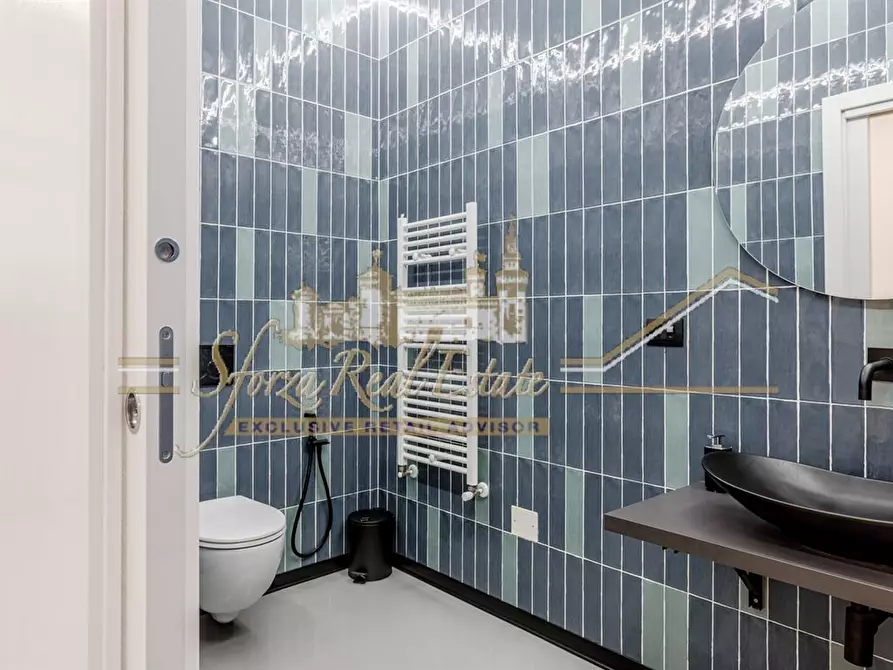 Immagine 7 di Locale commerciale in vendita  in Viale Monte Nero a Milano