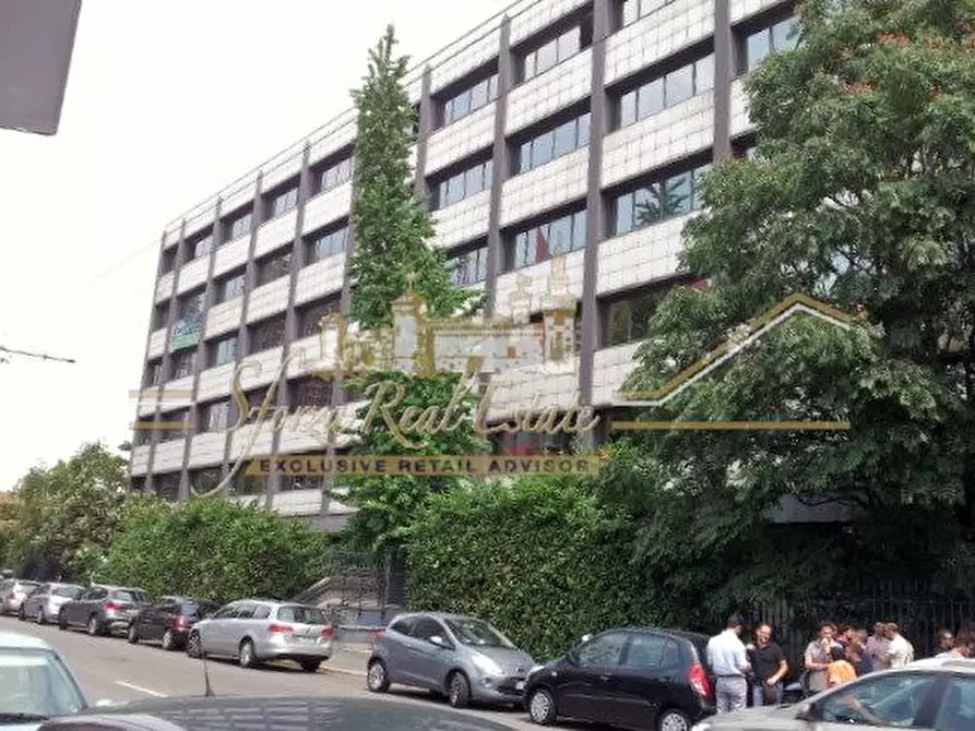 Immagine 9 di Ufficio in affitto  in Via Durando a Milano