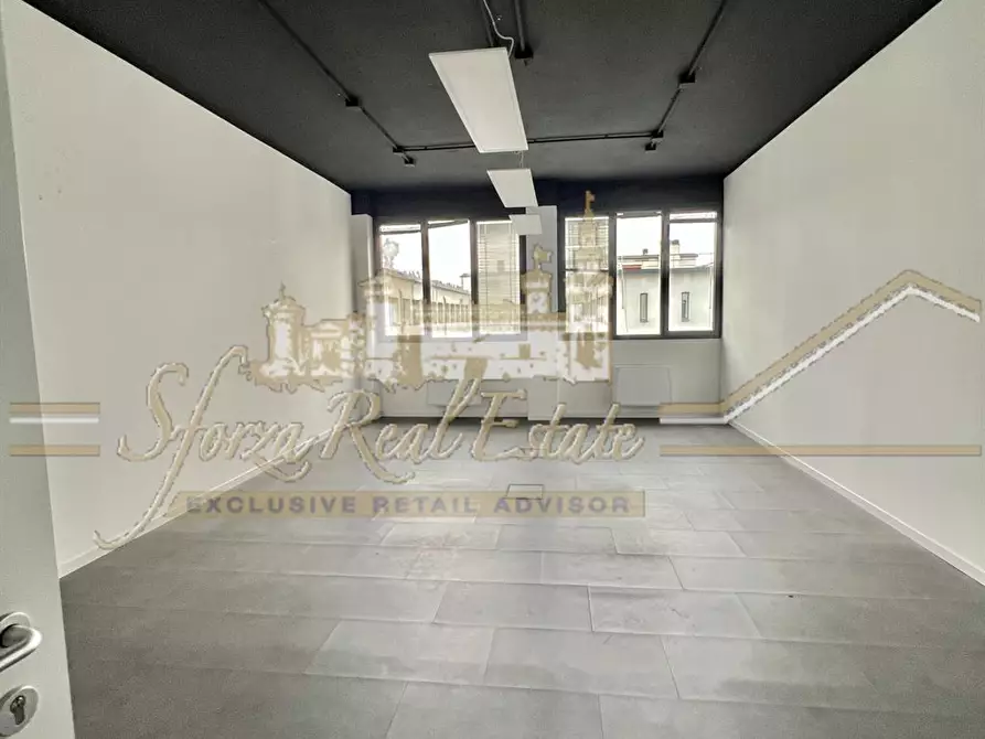 Immagine 5 di Ufficio in affitto  in Via Durando a Milano