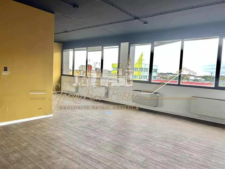 Immagine 2 di Ufficio in affitto  in Via Durando a Milano