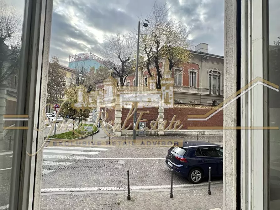 Immagine 3 di Ufficio in vendita  in Piazza  Andrea Ferrari a Milano